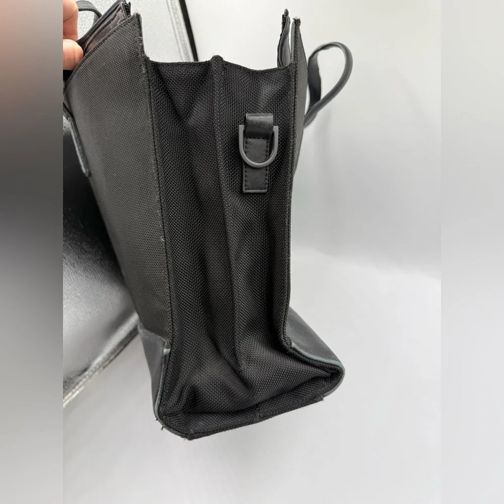 Tumi Bag Black Ballistic Nylon Leather Business Organizer Briefcase